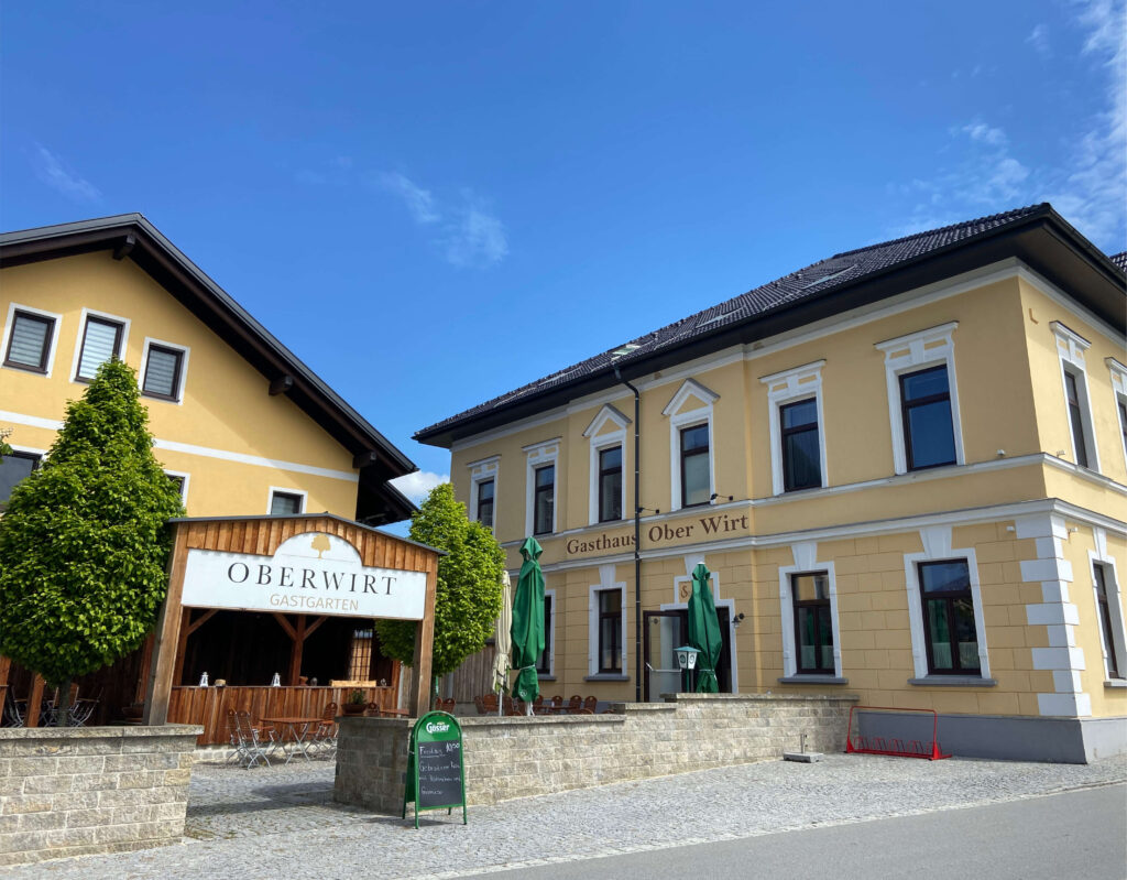 oberwirt-lambrechten-österreich-essen-ronis-schmankerl-gastgarten